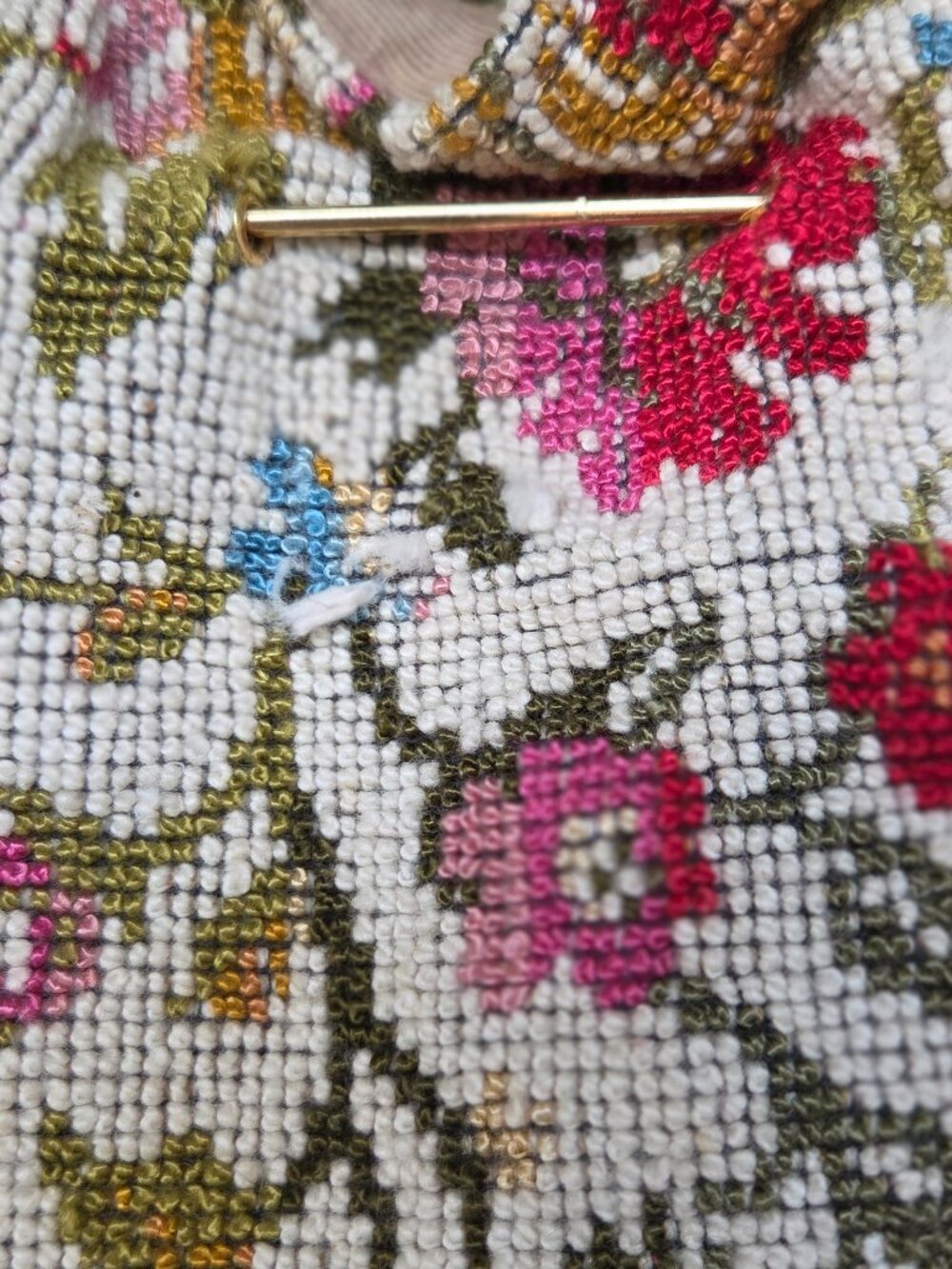 Vintage Needlepoint Tapestry Purse Gold Hardware and Chain Made in Italy - Picture 13 of 13